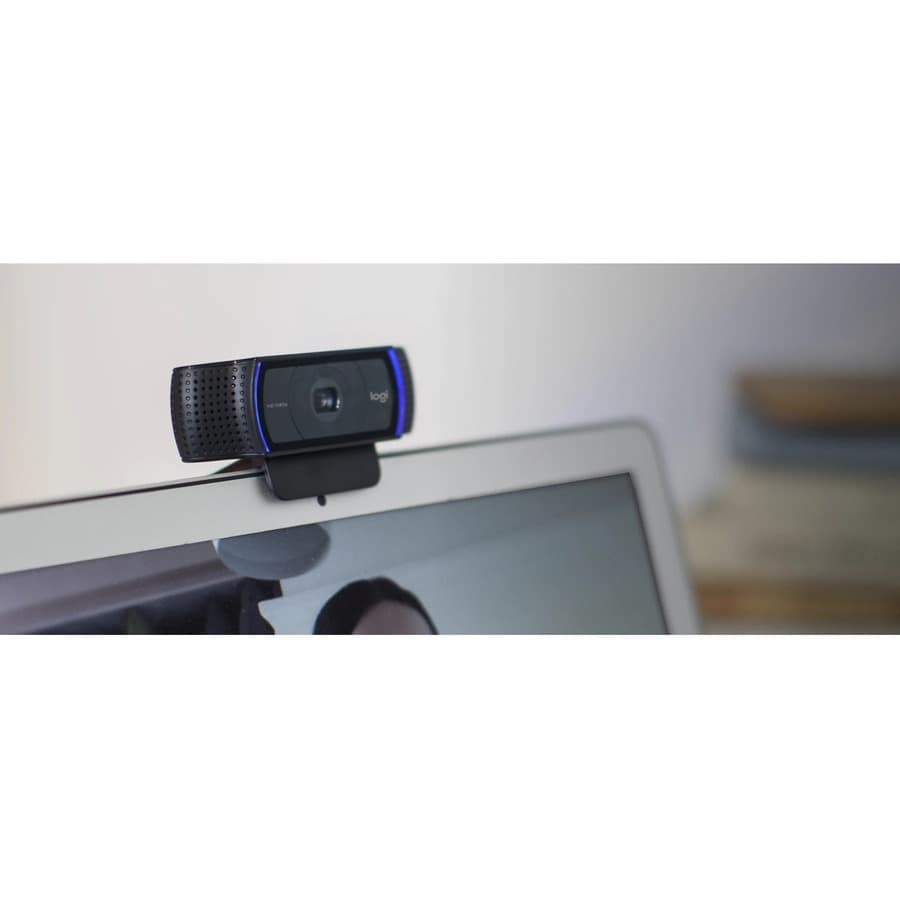 Logitech C920 HD Pro Webcam with autofocus and built-in microphone for Full HD 1080p video
