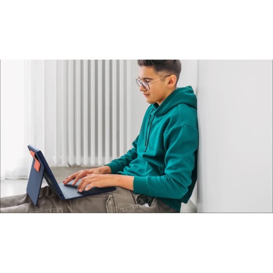 Logitech Rugged Combo 3 Touch keyboard case for iPad 7th, 8th, and 9th generation in blue