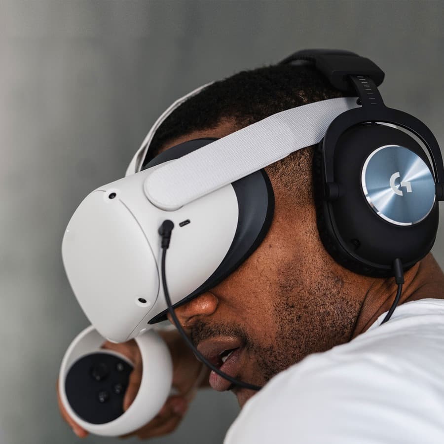 Logitech G Pro gaming headset for Oculus Quest 2 with Oculus Ready compatibility