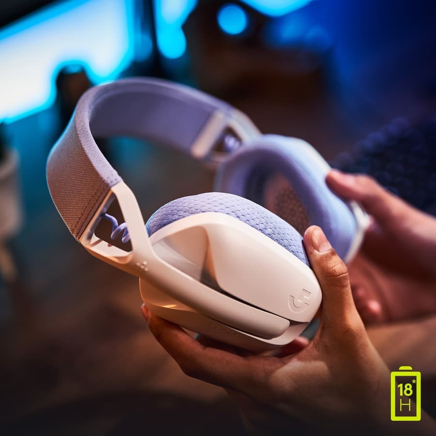 Logitech LA G435 white wireless gaming headset with Bluetooth connectivity