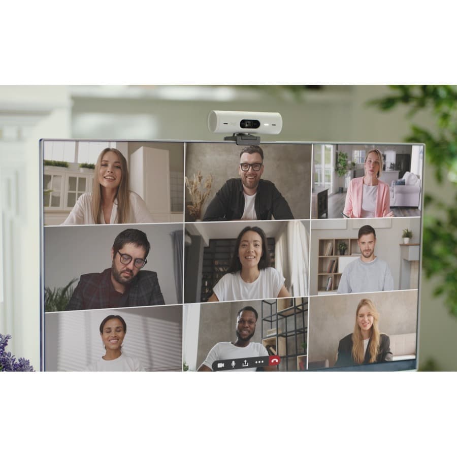 Logitech BRIO 500 Off-White webcam with USB-C connector for 1080p video calls