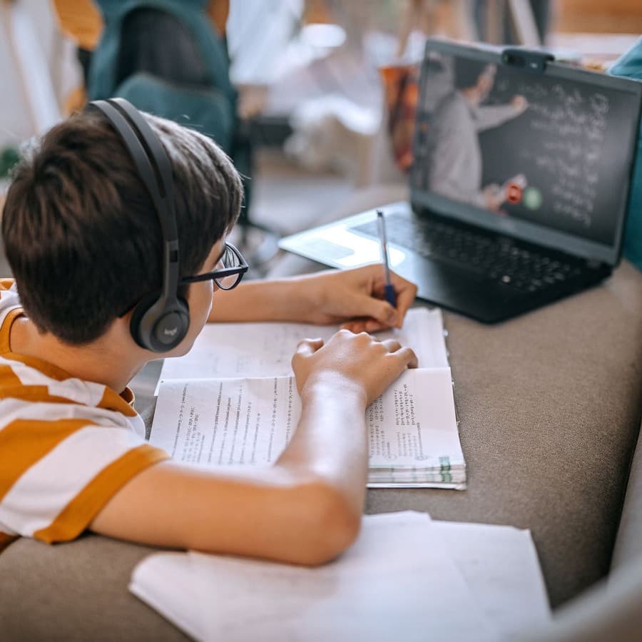 Logitech H111 EDU wired stereo headset with boom microphone for classroom use