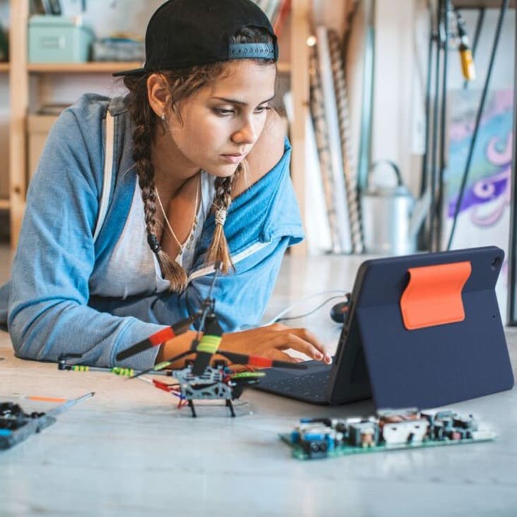 Logitech Rugged Combo 3 Touch keyboard case with trackpad for iPad 7th 8th 9th generation in black