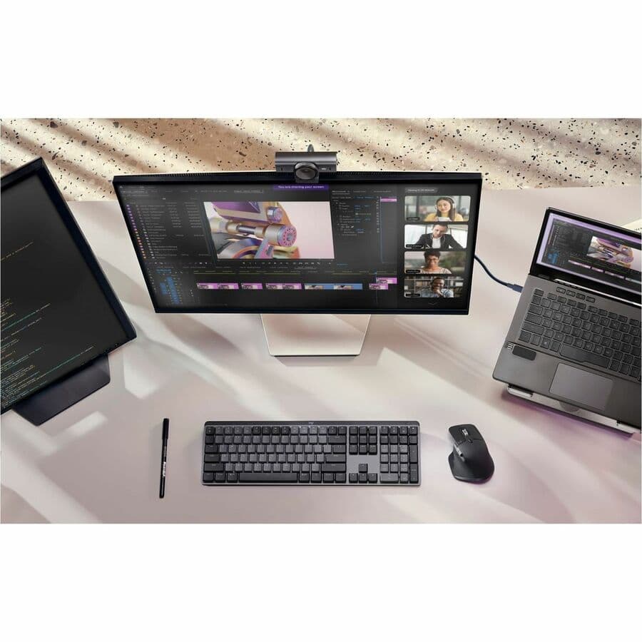 Logitech MX Brio Graphite LAT webcam with 4K video, USB-C connectivity, and clip mount