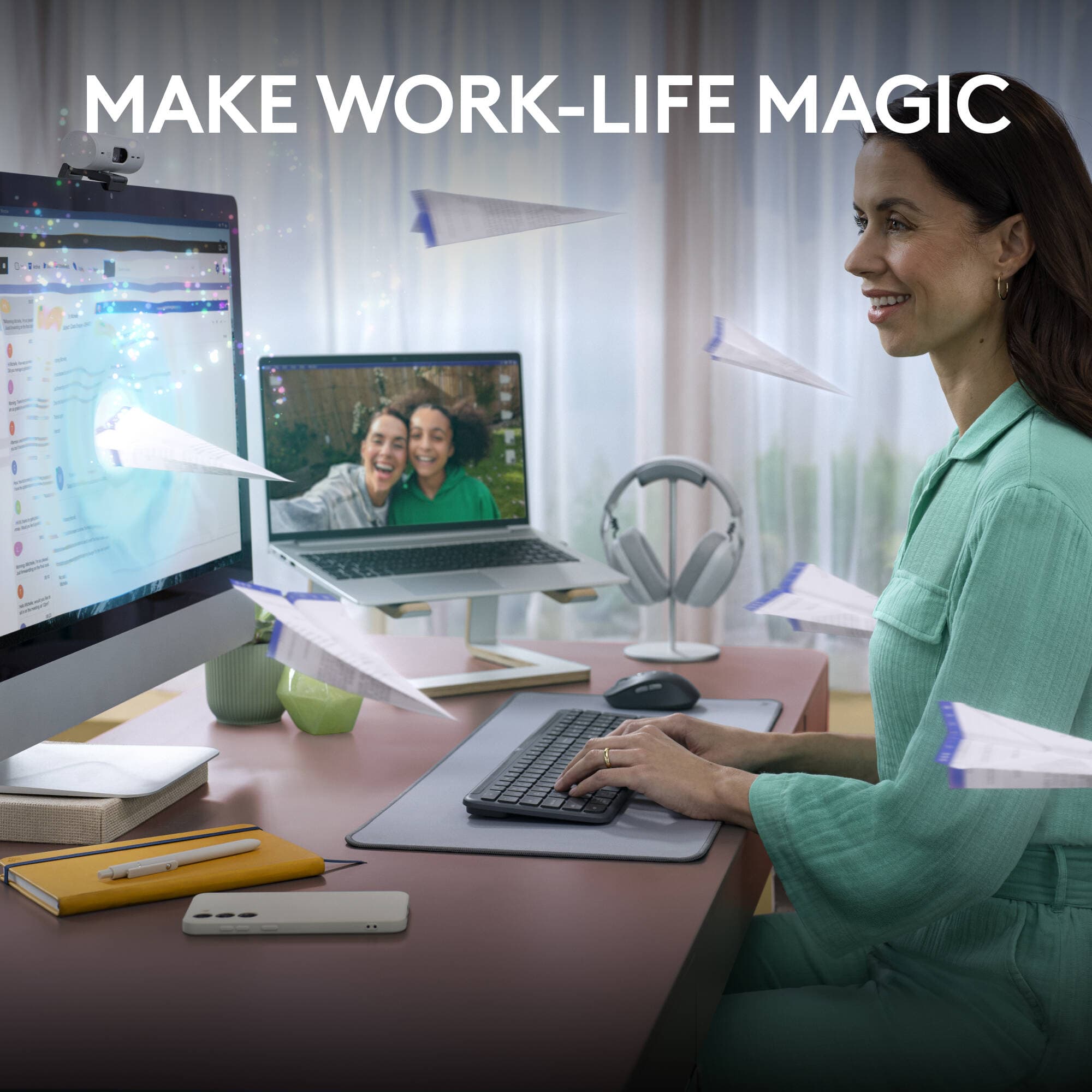 Logitech K950 Signature Slim wireless keyboard in graphite with slim low-profile design