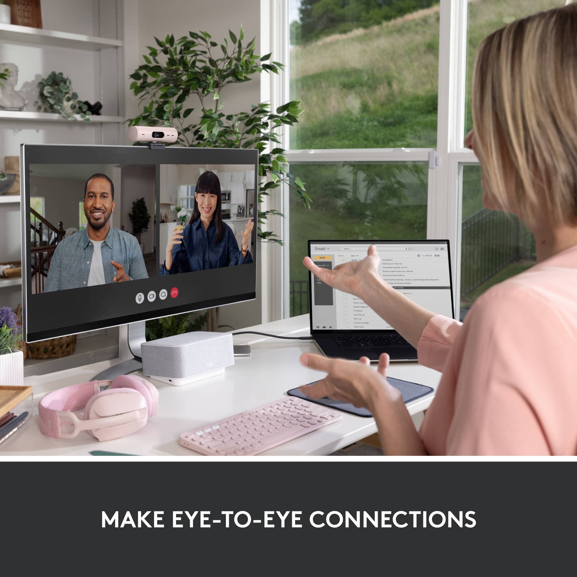 Logitech Brio 500 Webcam in Rose with clip mount for 1080p video calls