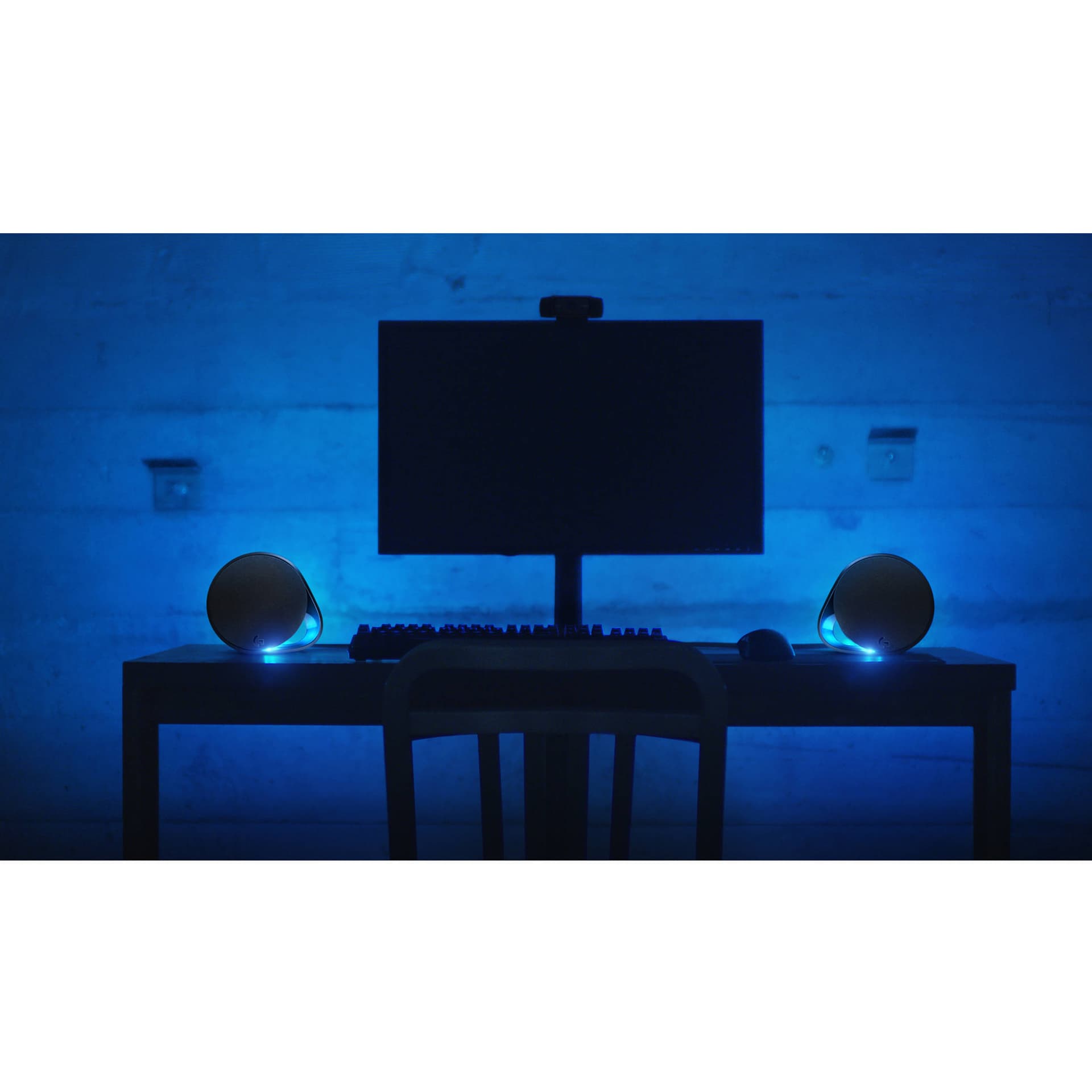 Logitech G560 PC Gaming Speakers with RGB lighting and desktop audio