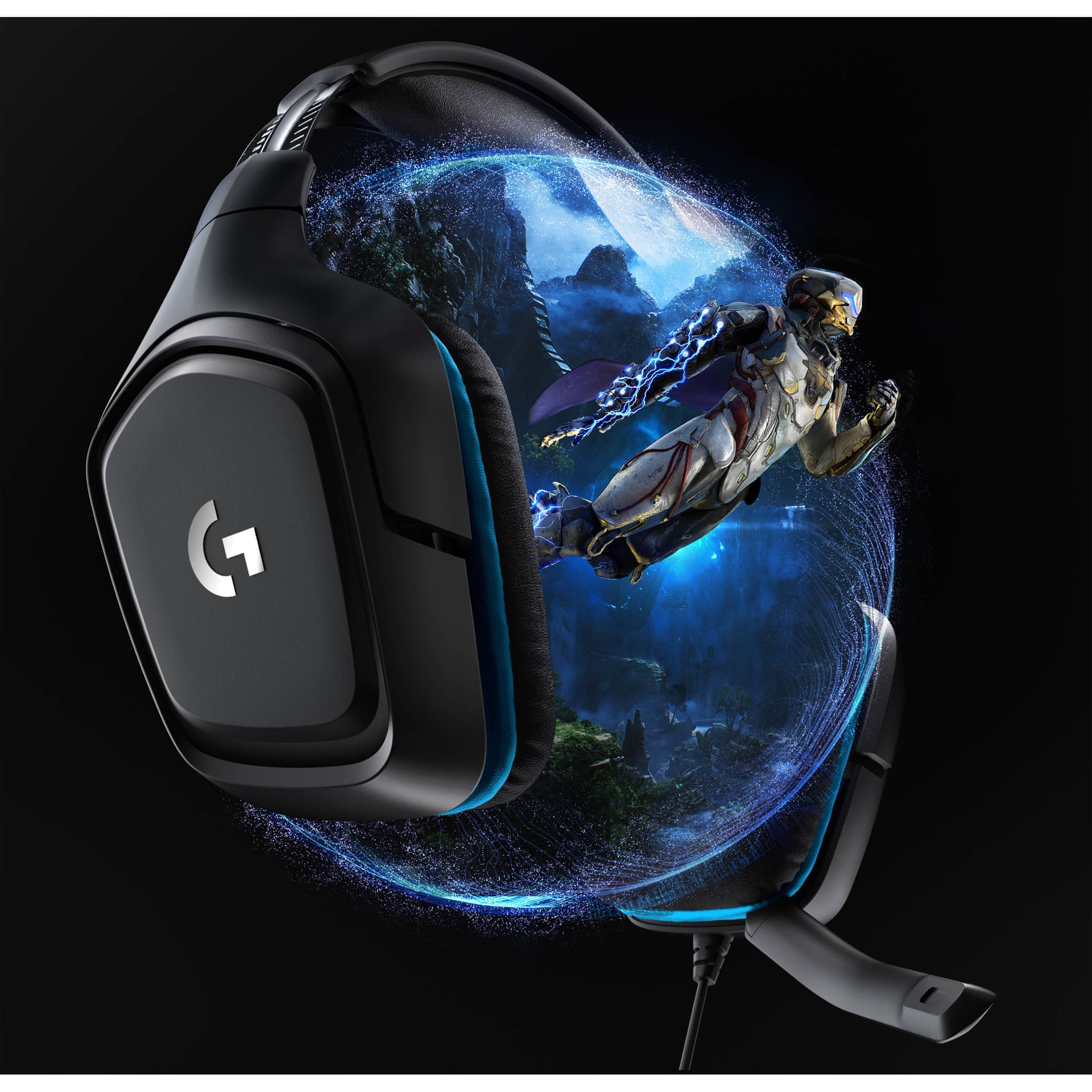 Logitech G432 wired gaming headset in black with over-the-head circumaural ear cups and boom microphone